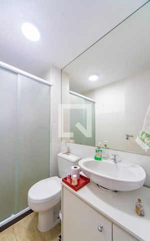 Apartamento à venda com 65m², 2 quartos e 1 vaga Apartamento à venda com 65m², 2 quartos e 1 vagaBanheiro