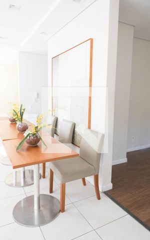Apartamento à venda com 65m², 2 quartos e 1 vaga Apartamento à venda com 65m², 2 quartos e 1 vagaÁrea comum - Salão de festas