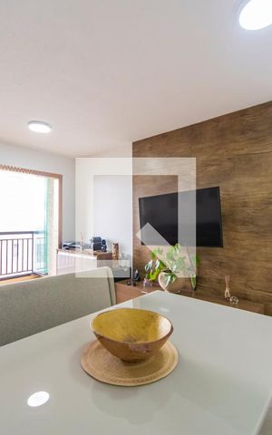 Apartamento à venda com 65m², 2 quartos e 1 vaga Apartamento à venda com 65m², 2 quartos e 1 vagaSala