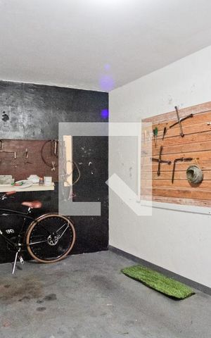 Casa à venda com 175m², 4 quartos e 1 vaga Casa à venda com 175m², 4 quartos e 1 vagaGaragem