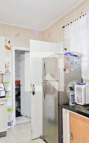 Casa à venda com 175m², 4 quartos e 1 vaga Casa à venda com 175m², 4 quartos e 1 vagaCozinha