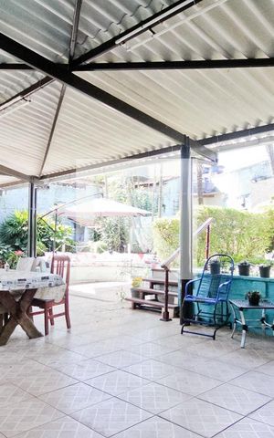 Casa à venda com 175m², 4 quartos e 1 vaga Casa à venda com 175m², 4 quartos e 1 vagaQuintal