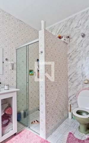 Casa à venda com 175m², 4 quartos e 1 vaga Casa à venda com 175m², 4 quartos e 1 vagaBanheiro da Suíte