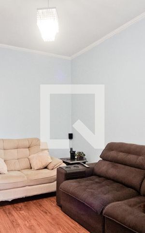 Casa à venda com 175m², 4 quartos e 1 vaga Casa à venda com 175m², 4 quartos e 1 vagaSala