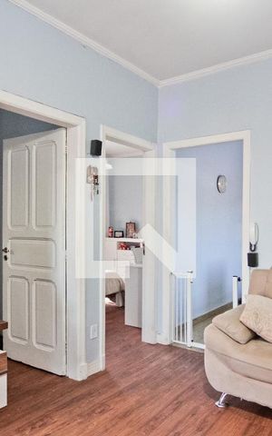 Casa à venda com 175m², 4 quartos e 1 vaga Casa à venda com 175m², 4 quartos e 1 vagaSala