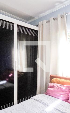 Casa à venda com 175m², 4 quartos e 1 vaga Casa à venda com 175m², 4 quartos e 1 vagaSuíte