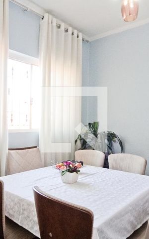 Casa à venda com 175m², 4 quartos e 1 vaga Casa à venda com 175m², 4 quartos e 1 vagaCopa