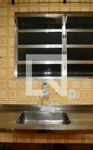 Apartamento à venda com 85m², 2 quartos e 1 vagaCozinha