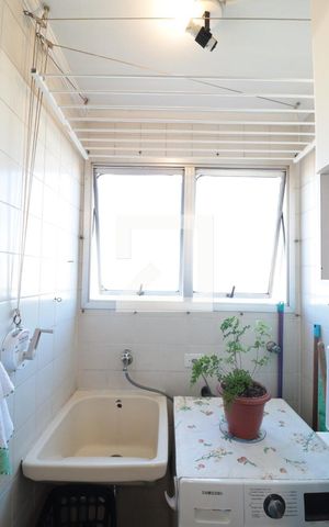 Apartamento à venda com 65m², 2 quartos e 1 vagaCozinha e Área de Serviço