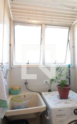 Apartamento à venda com 65m², 2 quartos e 1 vagaCozinha e Área de Serviço