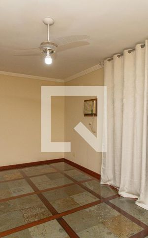 Casa à venda com 360m², 5 quartos e 6 vagas Casa à venda com 360m², 5 quartos e 6 vagasCasa 1 - Quarto 3