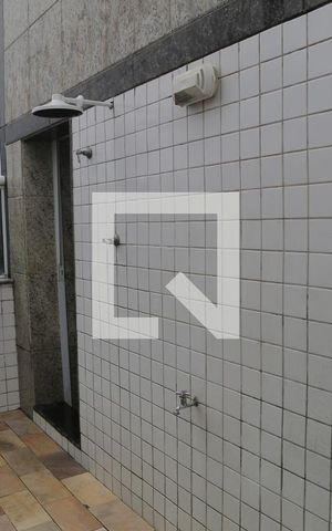 Apartamento para alugar com 78m², 2 quartos e 1 vagaDucha