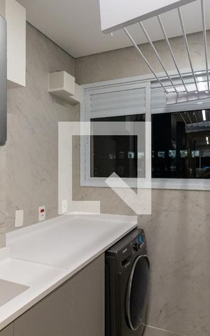 Apartamento à venda com 80m², 2 quartos e 2 vagas Apartamento à venda com 80m², 2 quartos e 2 vagasÁrea de serviço
