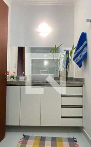 Casa à venda com 260m², 3 quartos e 4 vagasBanheiro Social