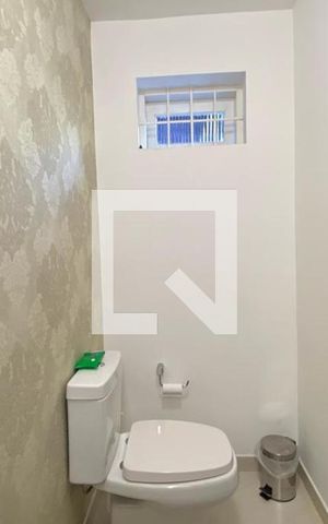 Casa à venda com 260m², 3 quartos e 4 vagasLavabo
