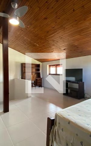 Casa à venda com 260m², 3 quartos e 4 vagassótão 