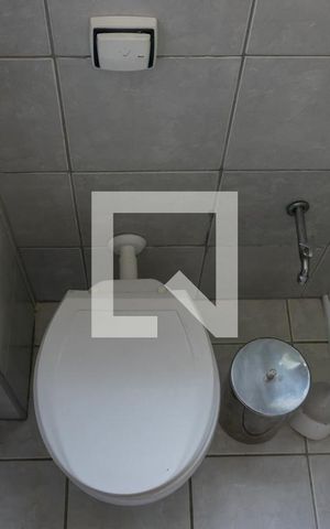 Studio à venda com 27m², 1 quarto e sem vaga Studio à venda com 27m², 1 quarto e sem vagaDetalhe banheiro