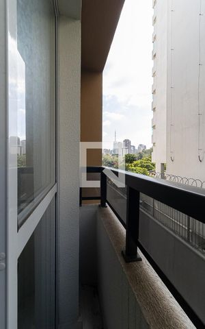 Apartamento à venda com 99m², 1 quarto e 1 vaga Apartamento à venda com 99m², 1 quarto e 1 vagaVaranda