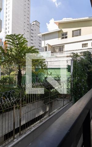 Apartamento à venda com 99m², 1 quarto e 1 vaga Apartamento à venda com 99m², 1 quarto e 1 vagaVaranda