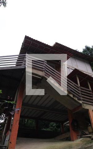 Casa à venda com 120m², 3 quartos e 3 vagasFachada