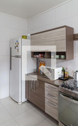Apartamento para alugar com 65m², 2 quartos e 1 vaga Apartamento para alugar com 65m², 2 quartos e 1 vagaCozinha e área de serviço