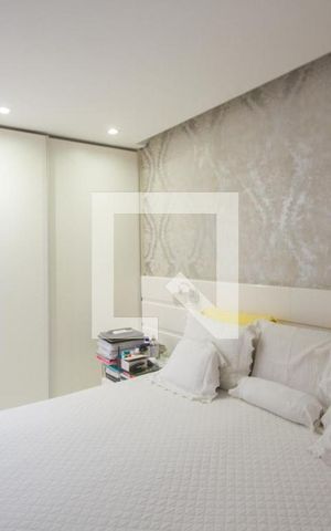 Casa de condomínio à venda com 278m², 4 quartos e 3 vagasSuíte 1