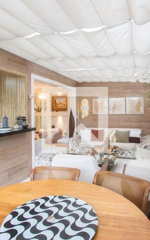 Casa de condomínio à venda com 278m², 4 quartos e 3 vagasSala