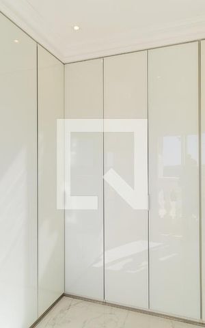 Apartamento à venda com 320m², 3 quartos e 4 vagasCloset do quarto 3