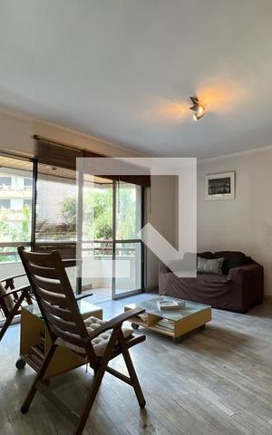 Apartamento à venda com 110m², 2 quartos e 2 vagas Apartamento à venda com 110m², 2 quartos e 2 vagasSala