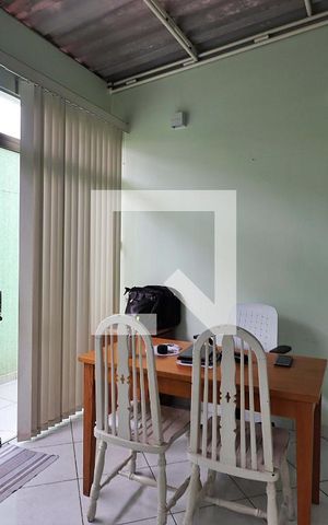 Casa à venda com 170m², 2 quartos e 2 vagasCozinha