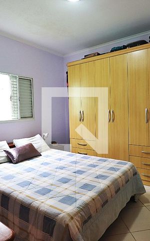 Casa à venda com 170m², 2 quartos e 2 vagasQuarto Suíte