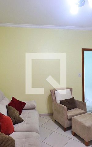 Casa à venda com 170m², 2 quartos e 2 vagasSala