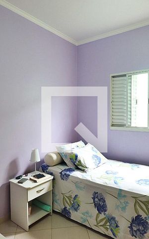 Casa à venda com 170m², 2 quartos e 2 vagasQuarto 