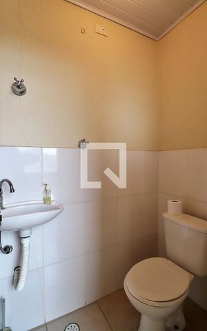 Casa à venda com 170m², 2 quartos e 2 vagasLavabo