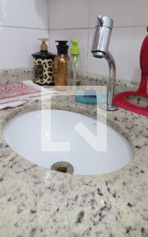 Casa à venda com 150m², 4 quartos e 3 vagasBanheiro Social 2 - pia