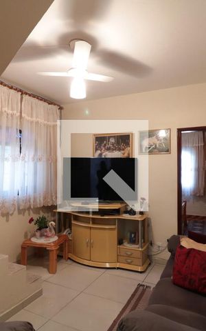 Casa à venda com 150m², 4 quartos e 3 vagasSala