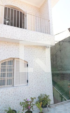 Casa à venda com 150m², 4 quartos e 3 vagasQuintal