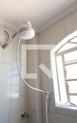 Casa à venda com 150m², 4 quartos e 3 vagasBanheiro Social - chuveiro