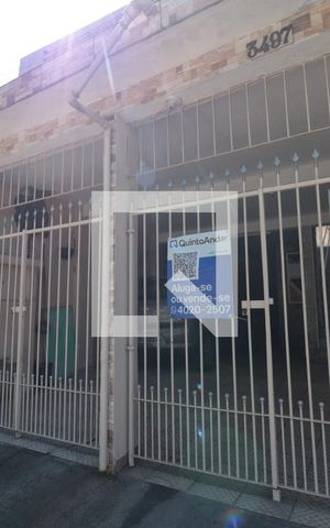 Casa à venda com 150m², 4 quartos e 3 vagasFachada - Instalação de plaquinha
