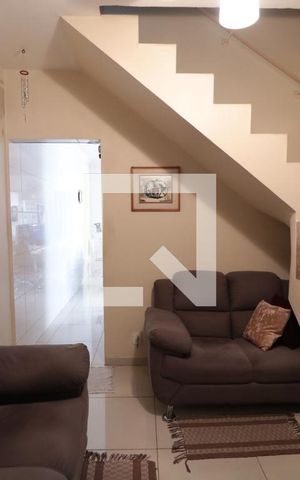 Casa à venda com 150m², 4 quartos e 3 vagasSala
