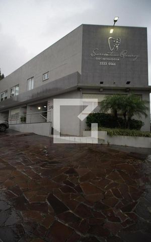 Casa à venda com 521m², 8 quartos e 8 vagasFachada