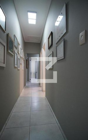 Casa à venda com 521m², 8 quartos e 8 vagasCorredor