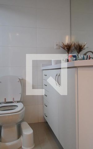 Casa à venda com 521m², 8 quartos e 8 vagasBanheiro da Suíte 2