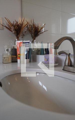 Casa à venda com 521m², 8 quartos e 8 vagasBanheiro da Suíte 2
