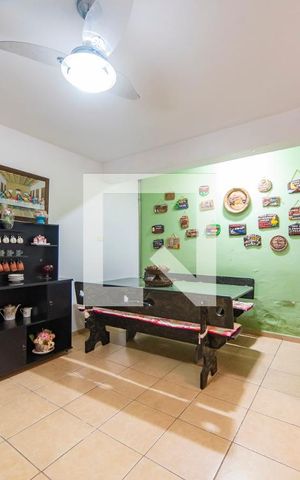 Casa à venda com 287m², 3 quartos e 4 vagas Casa à venda com 287m², 3 quartos e 4 vagasÁrea Gourmet