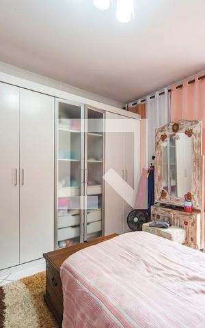 Casa à venda com 287m², 3 quartos e 4 vagas Casa à venda com 287m², 3 quartos e 4 vagasQuarto 3