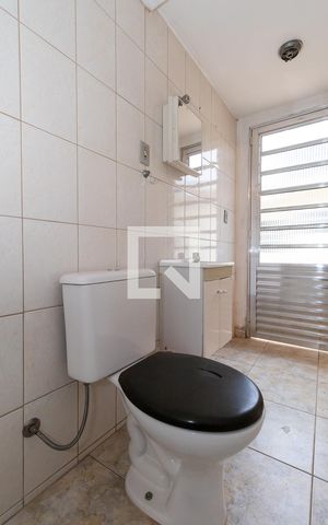 Casa à venda com 180m², 5 quartos e 3 vagasBanheiro da Suíte 2