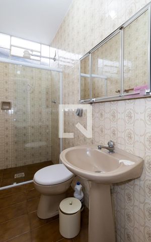 Casa à venda com 180m², 5 quartos e 3 vagasBanheiro da Suíte