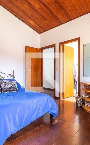 Casa à venda com 630m², 4 quartos e 6 vagasSuíte 2