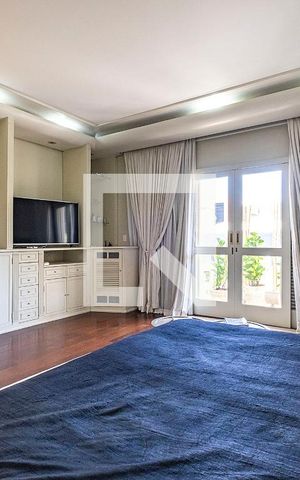 Casa à venda com 630m², 4 quartos e 6 vagasSuíte 1